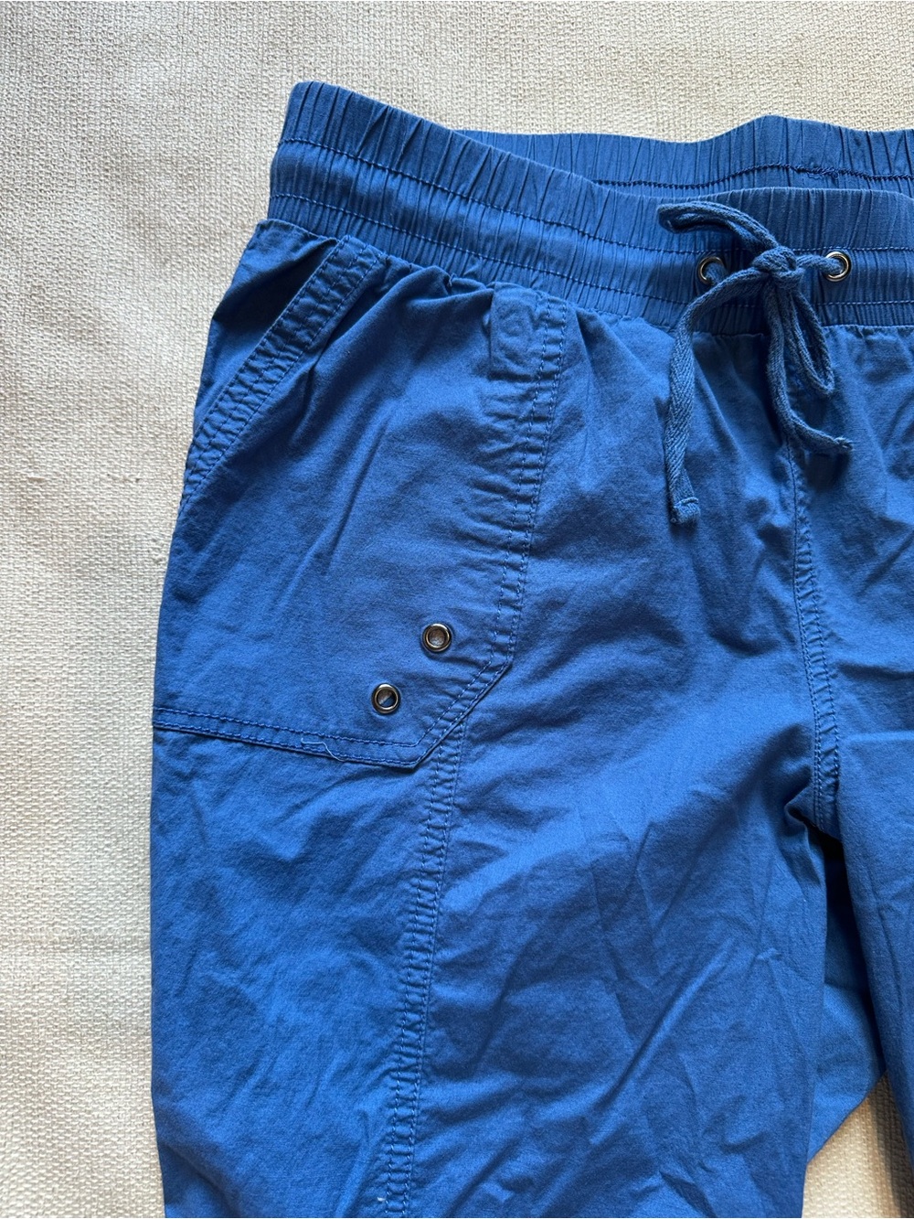 Women’s Blue Capri Pants Cropped Utility Cargo Drawstring Elastic Waist Pockets - Picture 3 of 9